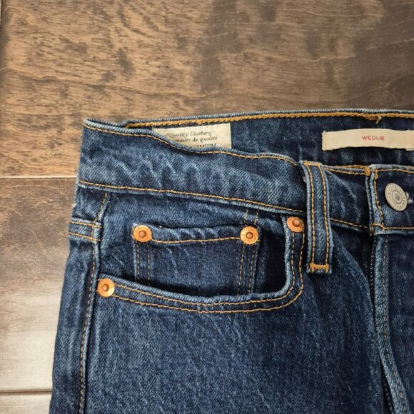 Levi's Wedgie Button Fly Jeans Size 25 - Picture 4 of 15